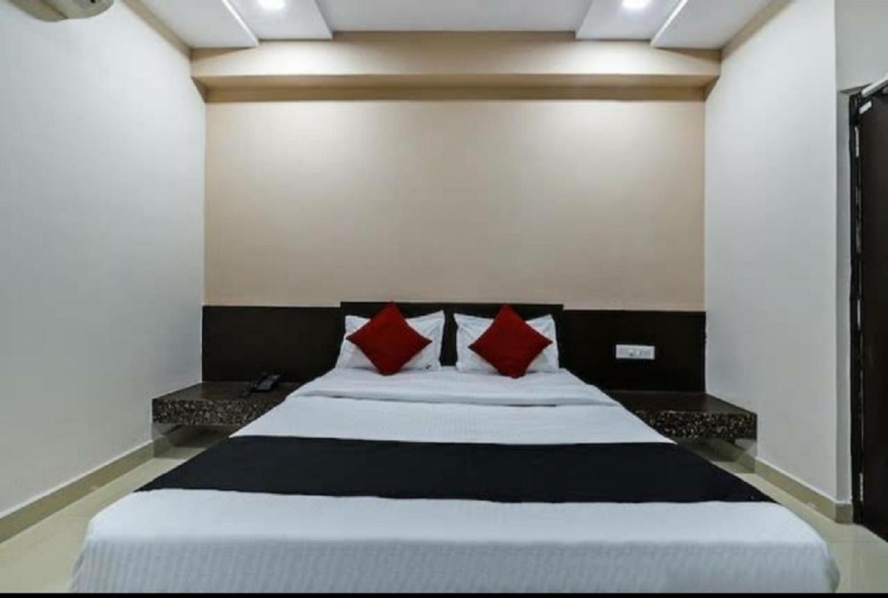 Dwaraka Inn Visakhapatnam Bagian luar foto